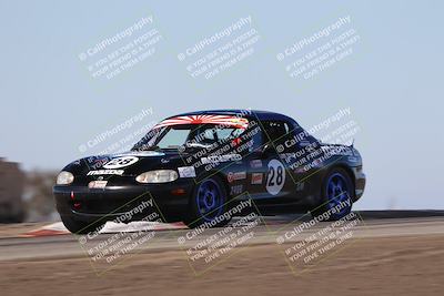 media/Oct-26-2025-CalClub SCCA (Sun) [[8ce1e69566]]/Group 5/Grapevine/